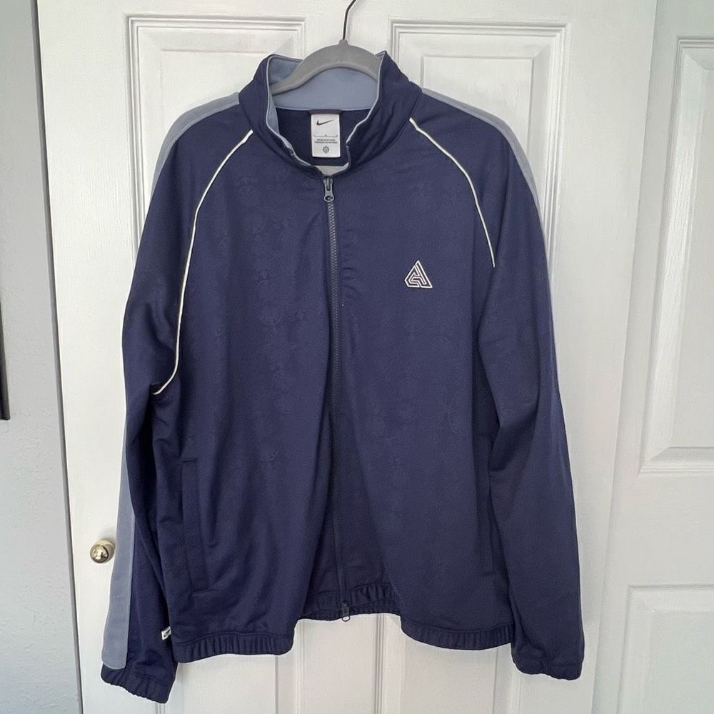 Nike NWT Men’s Navy Blue Zipper Jacket Size Large